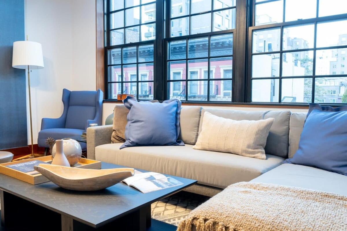 10-3 Designer East Village 3br Triplex Townhouse Appartement