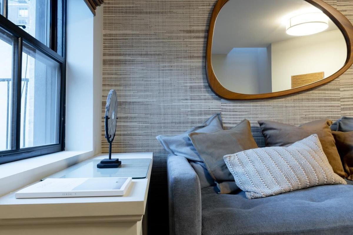 Appartement 10-3 Designer East Village 3br Triplex Townhouse