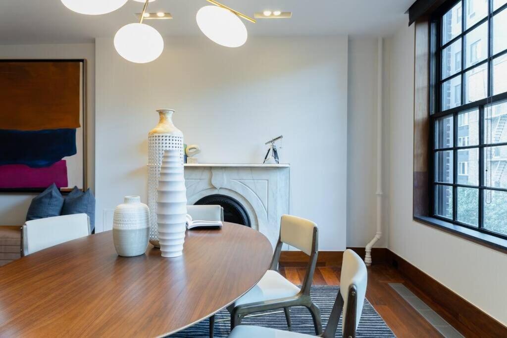 Appartement 10-3 Designer East Village 3br Triplex Townhouse New York
