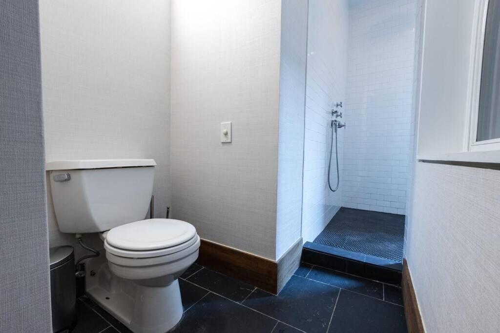 10-3 Designer East Village 3br Triplex Townhouse Appartement