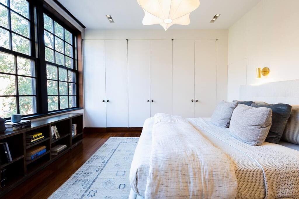 Appartement 10-3 Designer East Village 3br Triplex Townhouse *