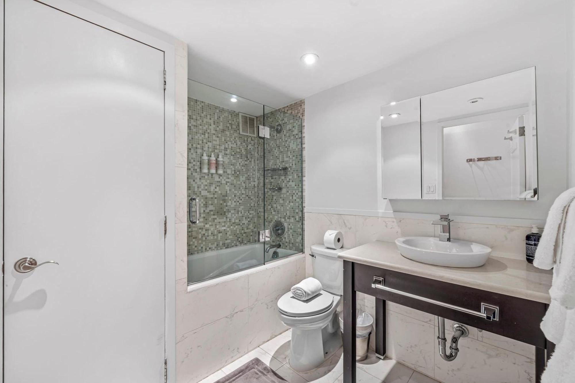 Barrow By Rove Travel 1br Loft With Shared Roof Appartement *