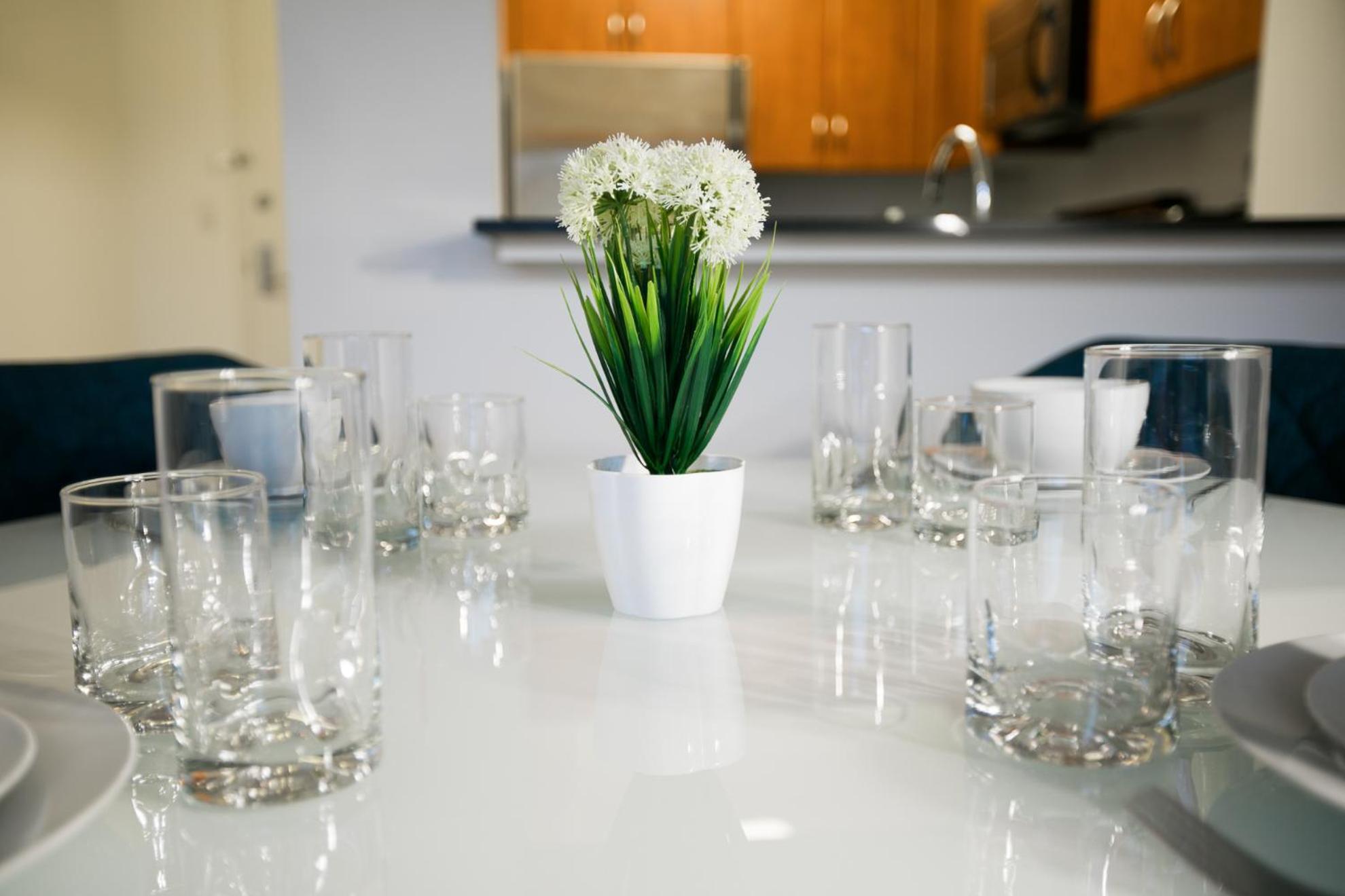 Fully Furnished 1 Bedroom 1 Bathroom In Murray Hill Appartement