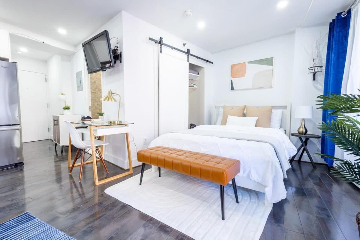 Apartment 809-5b Luxury With A Private Balcony New York