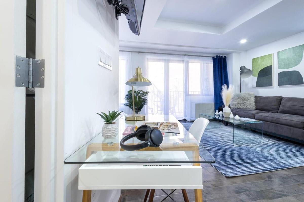 809-5b Luxury With A Private Balcony *