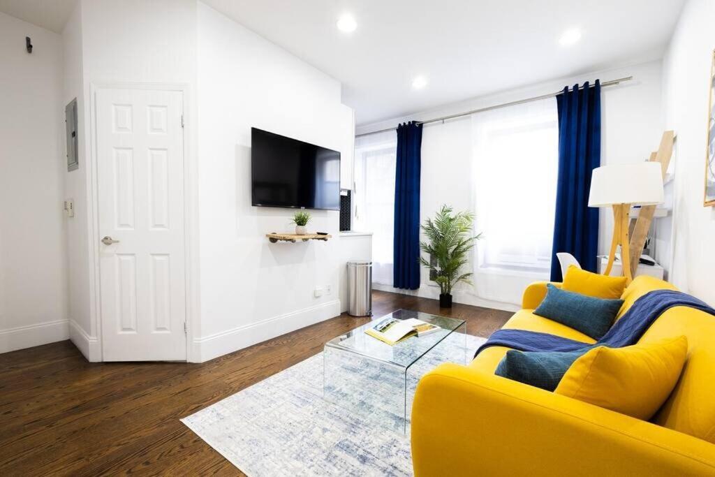 69-2d Stylish Lower East Side 1br New York