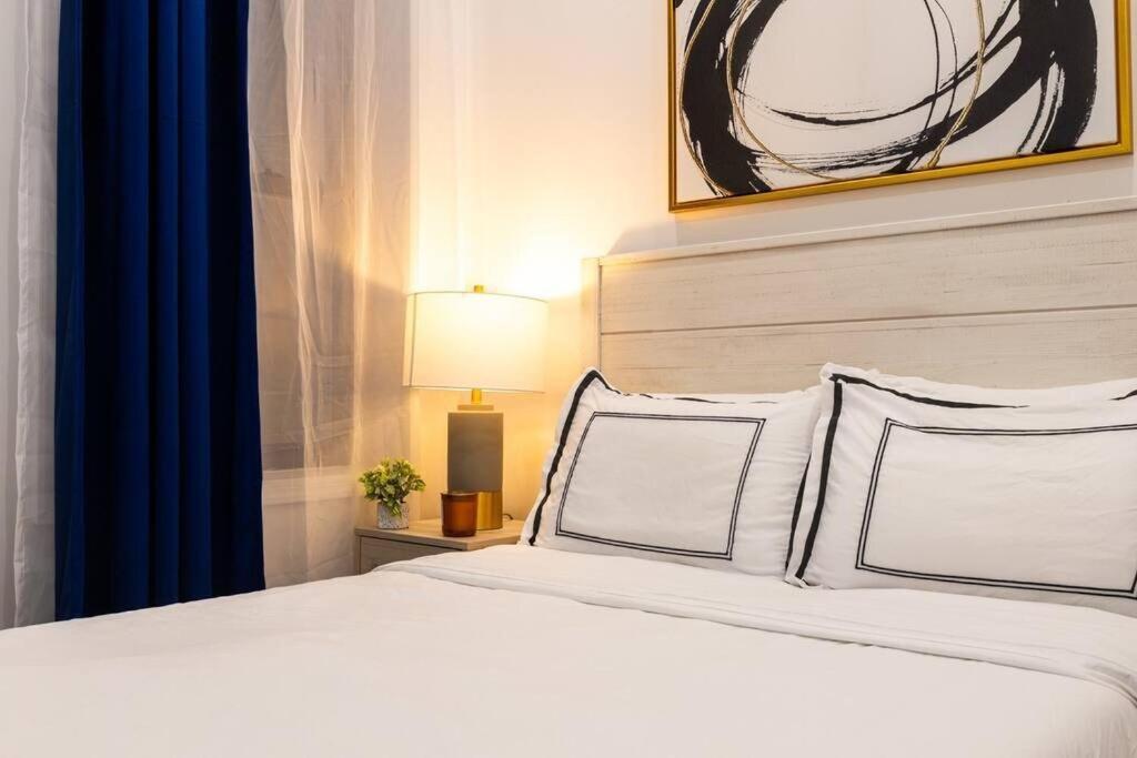 69-2d Stylish Lower East Side 1br *