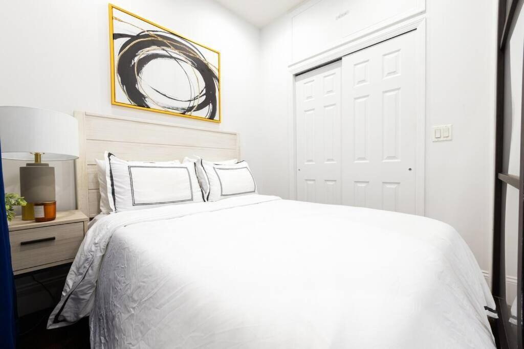 69-2d Stylish Lower East Side 1br New York