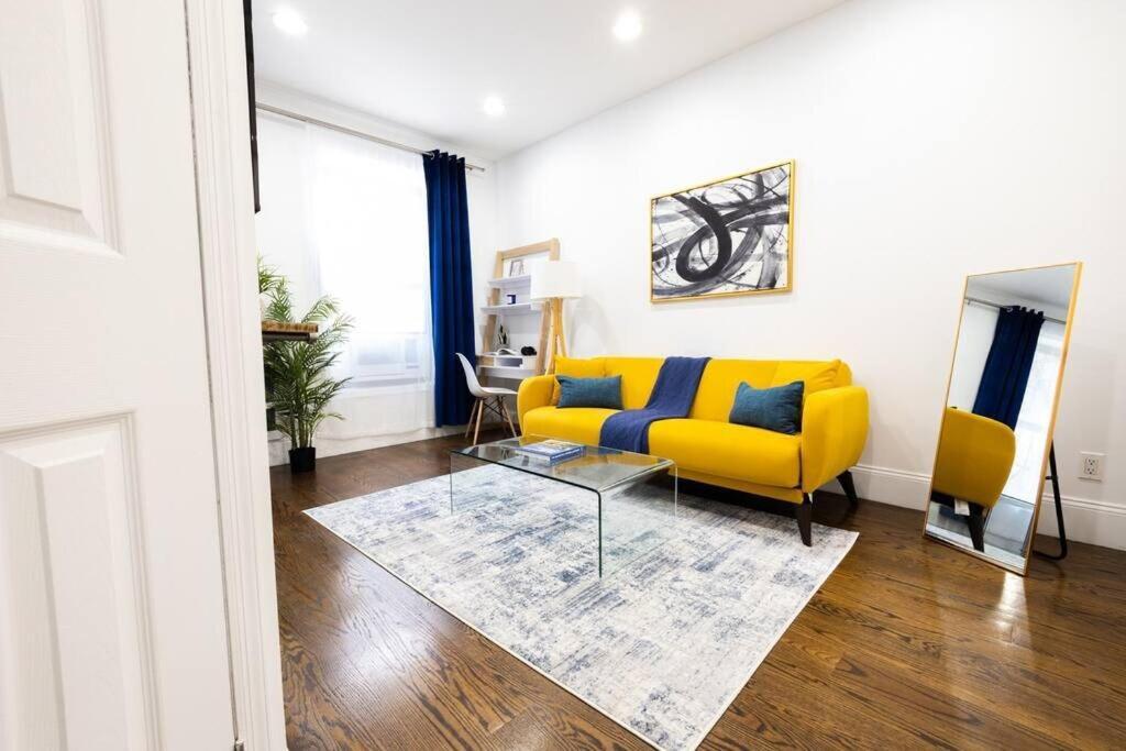 69-2d Stylish Lower East Side 1br * New York