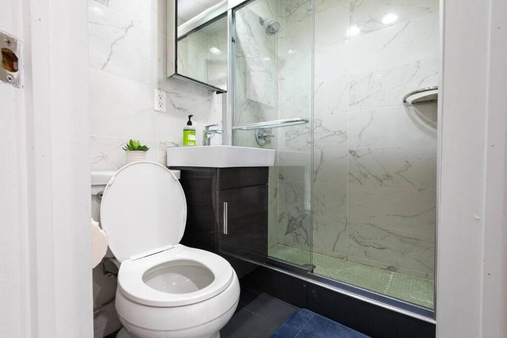 Appartement 69-2d Stylish Lower East Side 1br New York