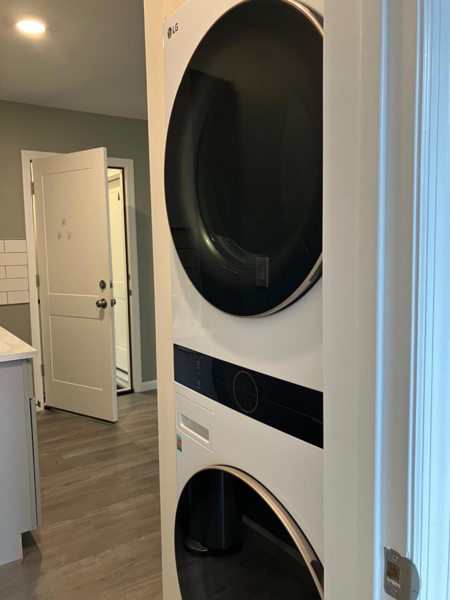 One Bedroom, Nyc 45 Min By Subway , Brooklyn, Brighton * New York