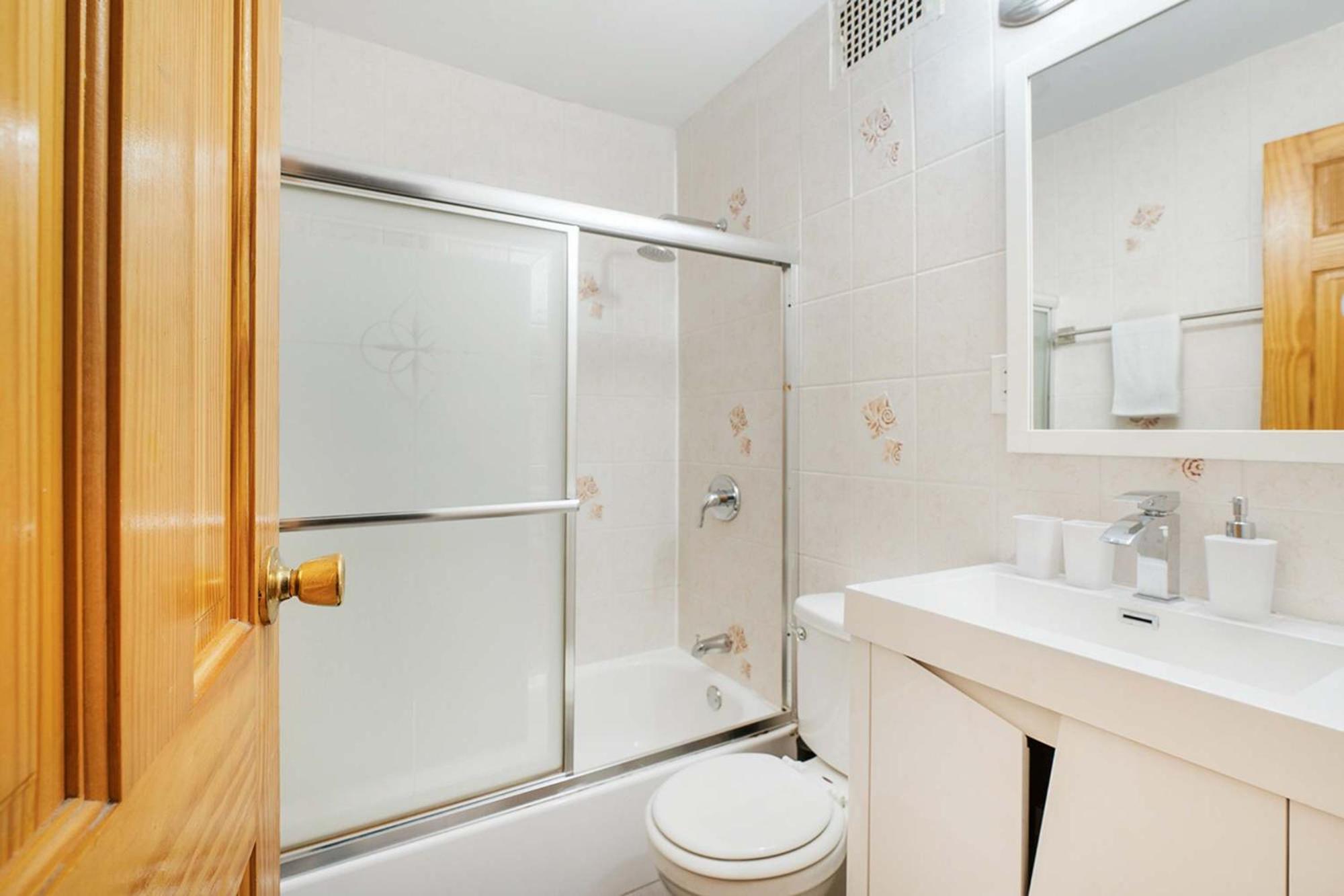 26-3a Gramercy W D Outdoor Courtyard Appartement *
