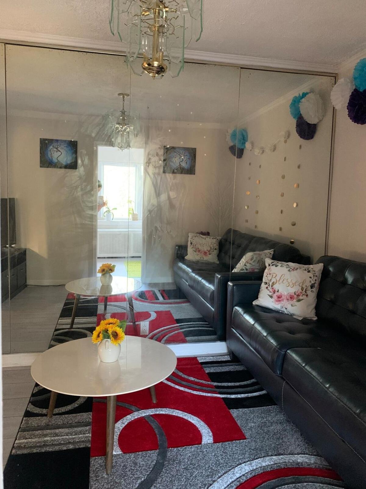 Cheerful 2 Bed In Heart Of Queens Alloggio in famiglia
