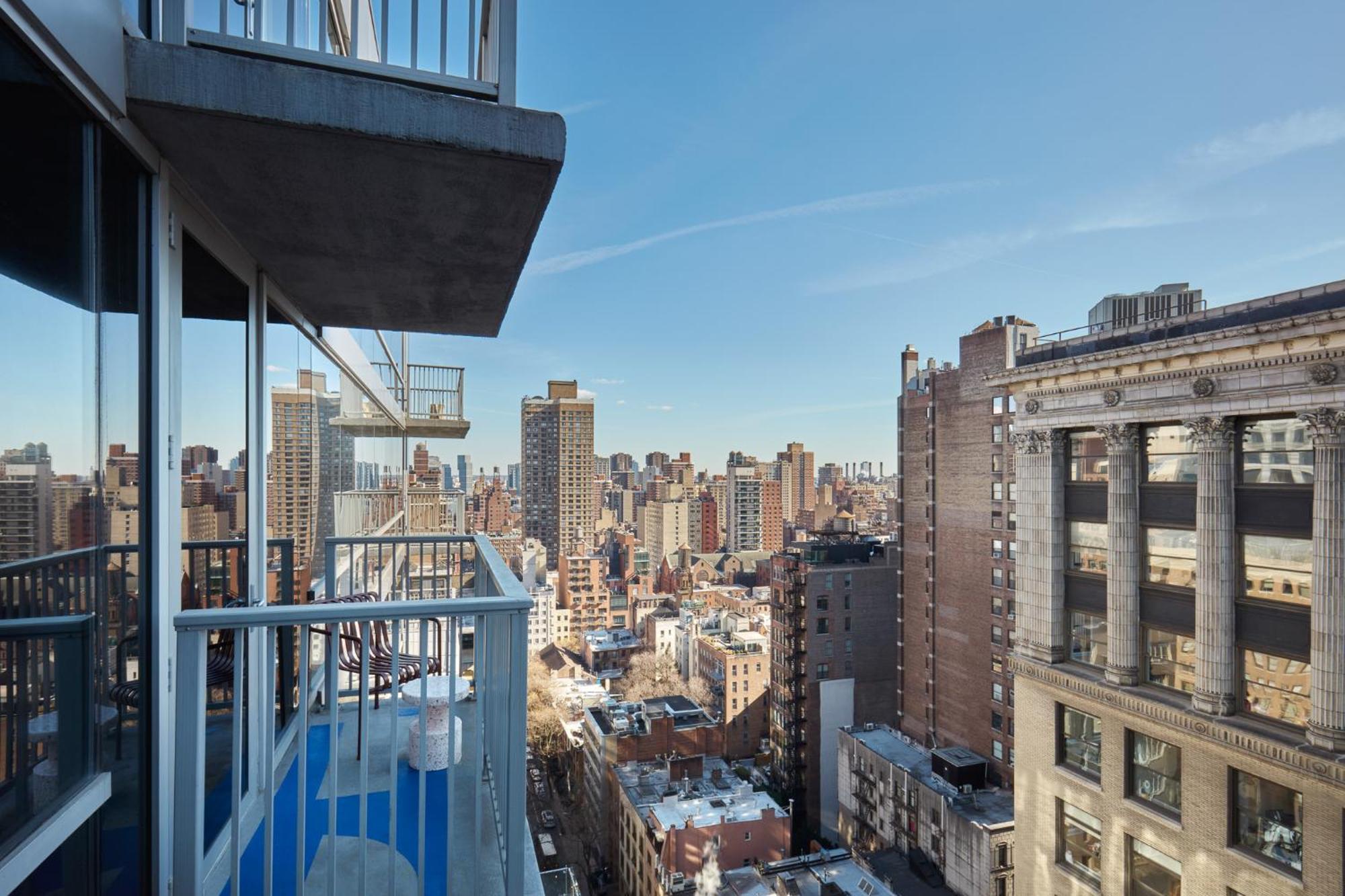 Mondrian Park Avenue 4*
