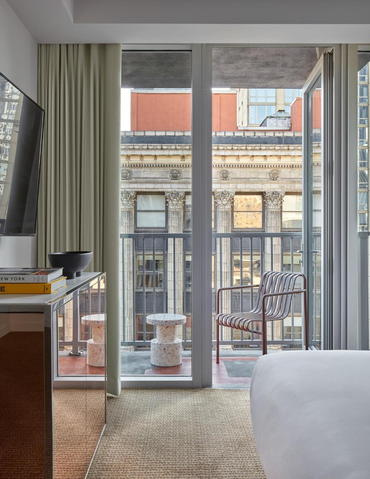 Mondrian Park Avenue Hotel 4*