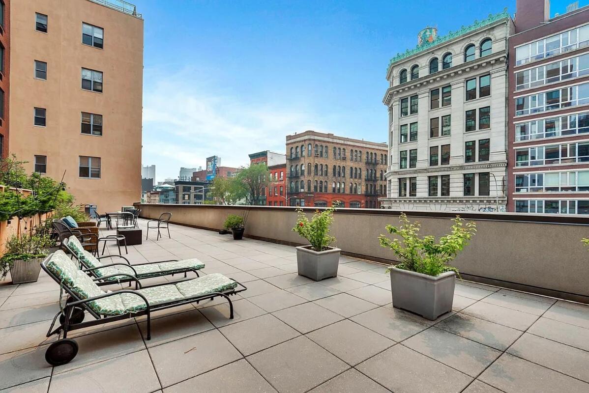Doorman! High Floor! Views! Elevator! Free Gym! Appartement *