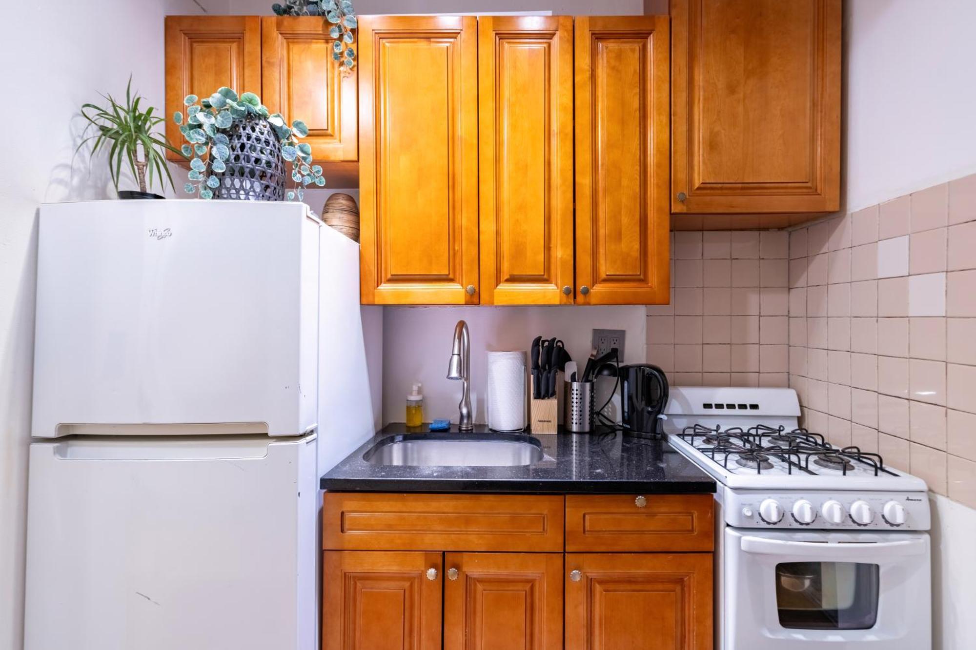 Charming 2 Bd Unit In Manhattan