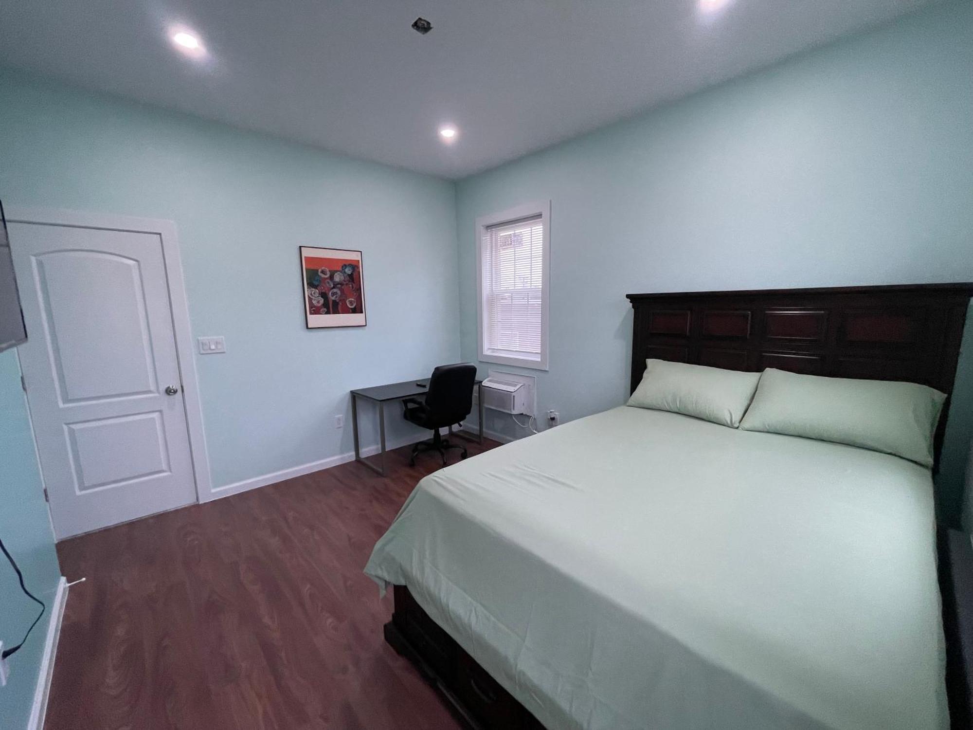 Luxury Private In Queens -30 Min To Manhattan Habitación en casa particular Nueva York