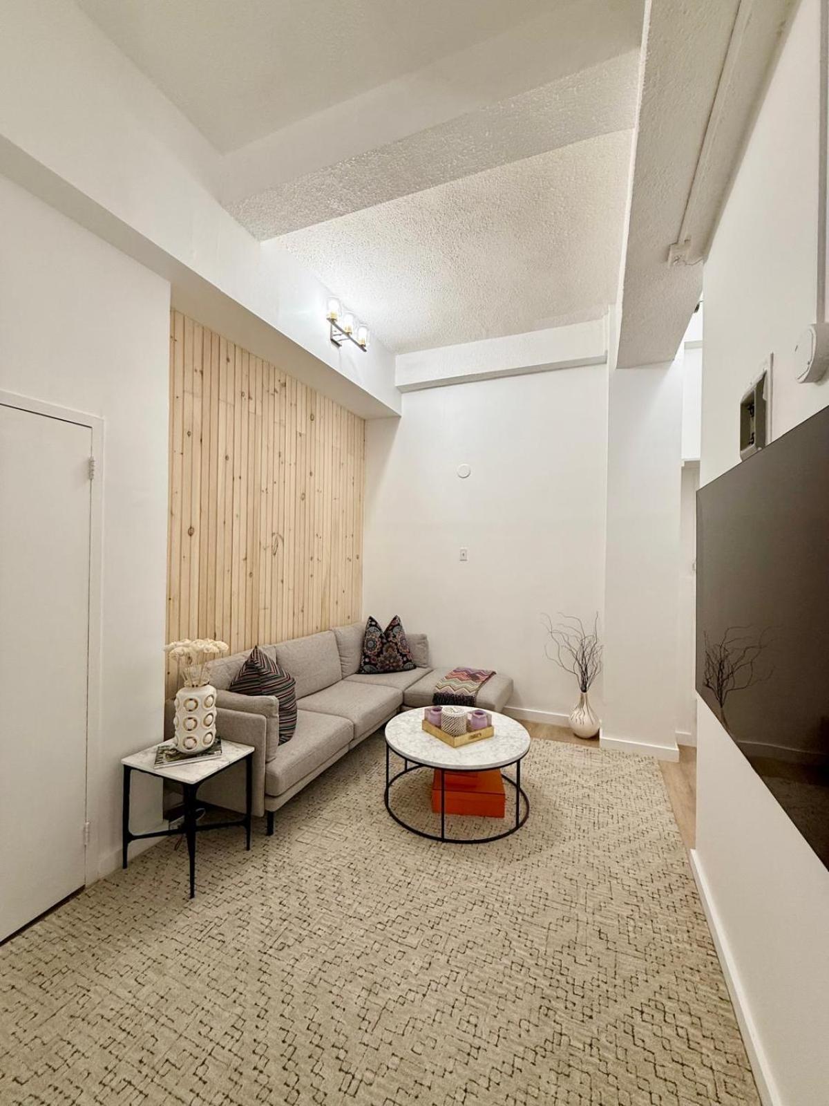 Great 2 Bed Great Location Nye