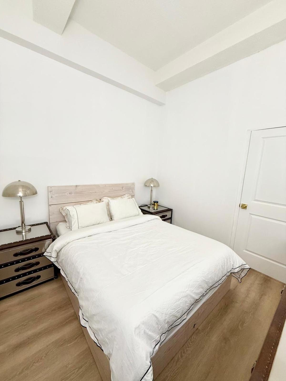 Great 2 Bed Great Location Nye Appartement