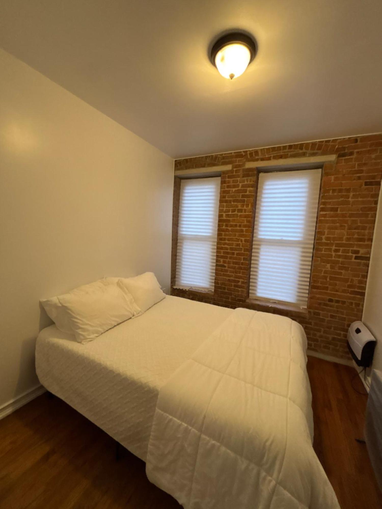 Private Bedroom And Private Bath Guest house