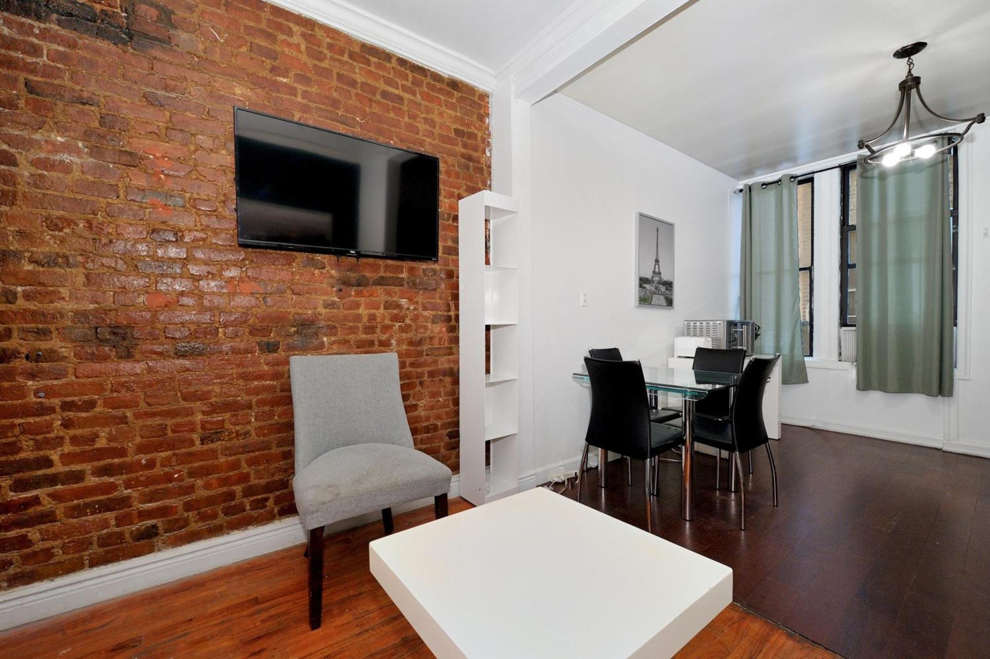 Charming 2br Near Times Square Appartement
