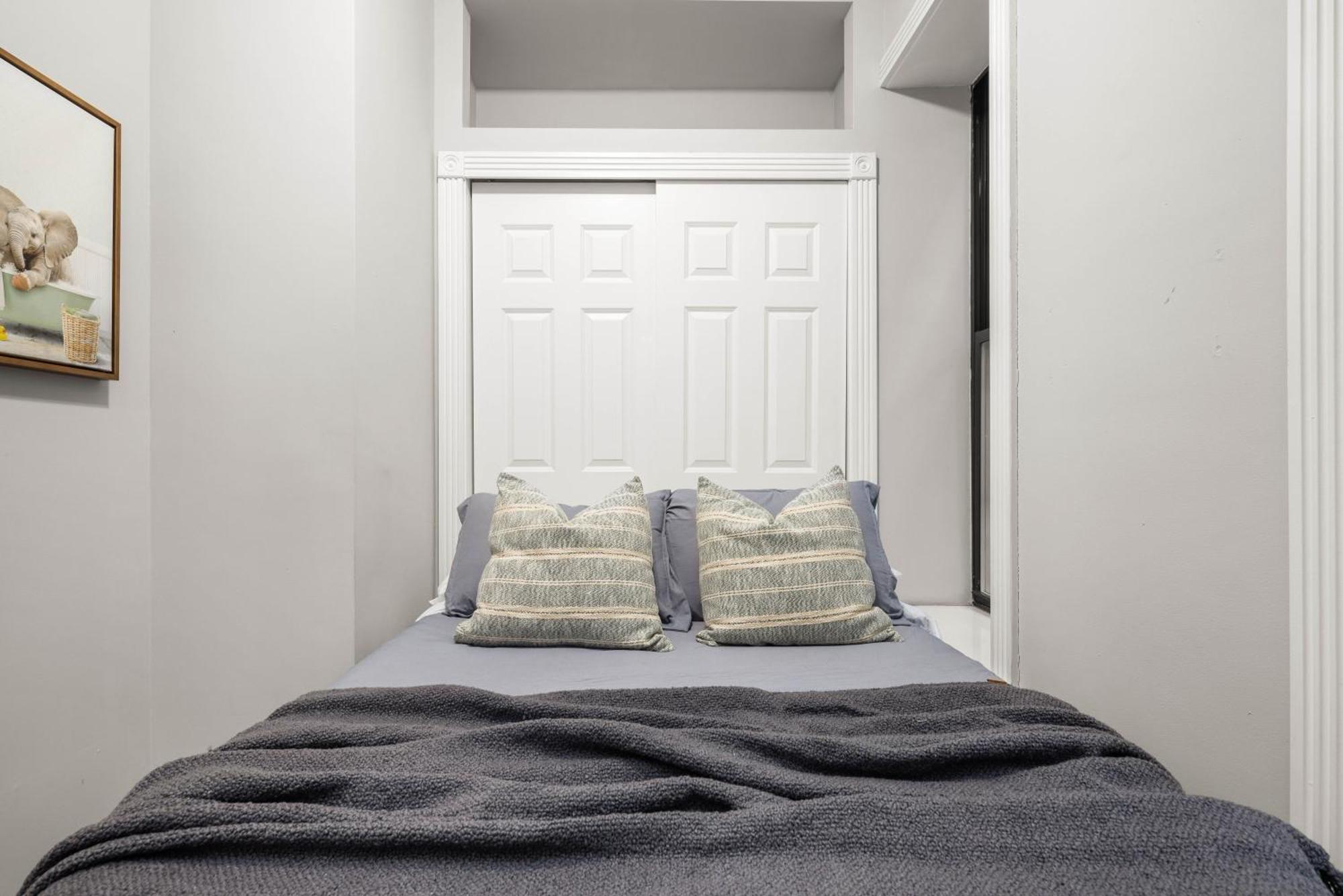 Stylish Escape Modern 2br On Street Appartamento