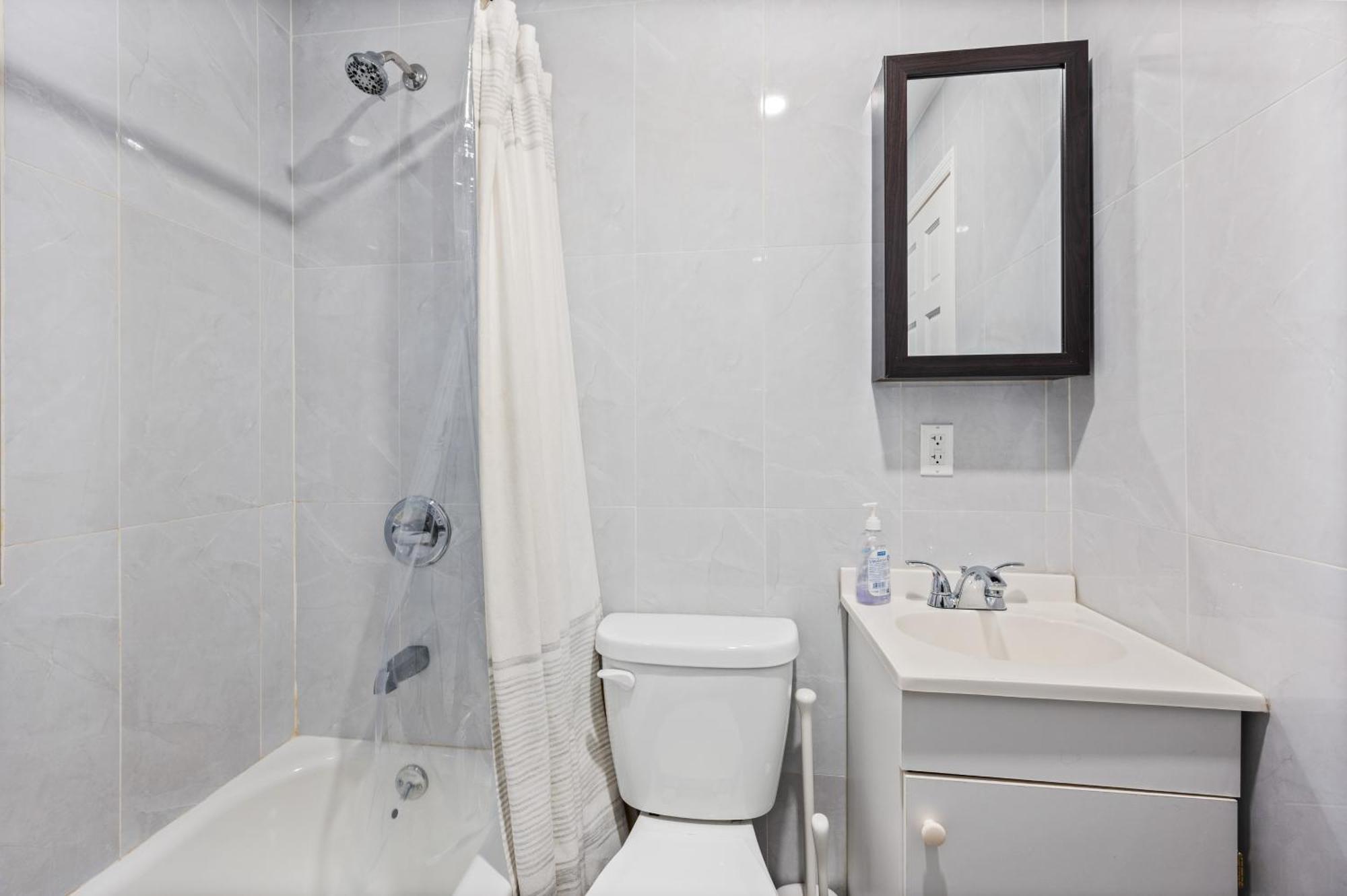 Hotel Monthly Lower East Side Two Bedroom 4*