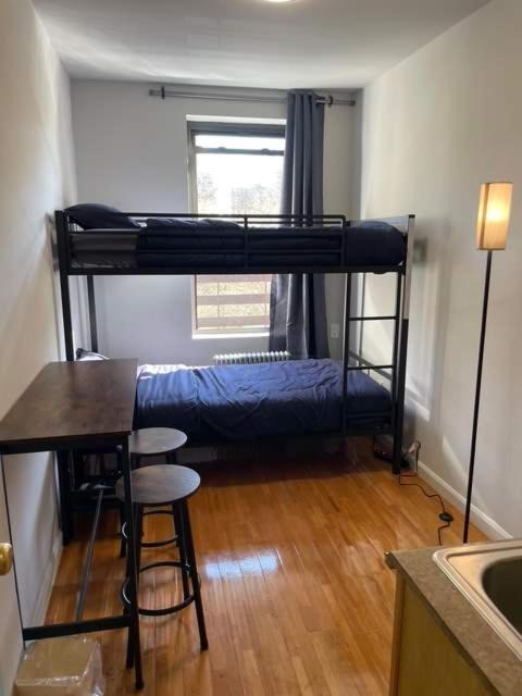 Apartment Chelsea 5 - Shared Bathroom