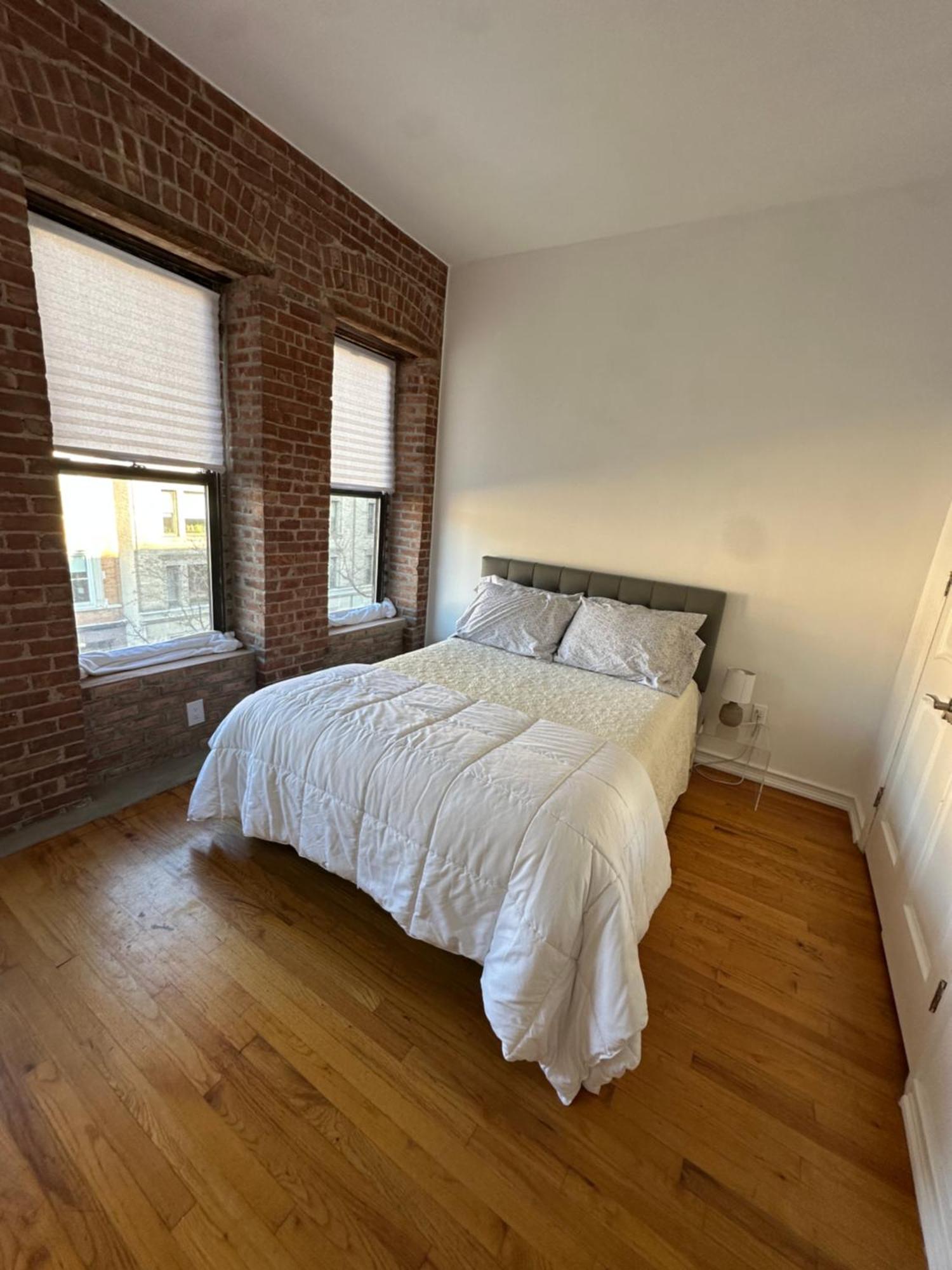 Private Bedroom And Private Bath * New York