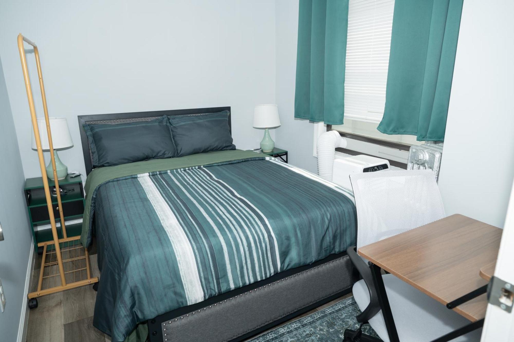 Séjour chez l'habitant Emerald At Brighton 2min Walk To Ocean N Subway Chic *
