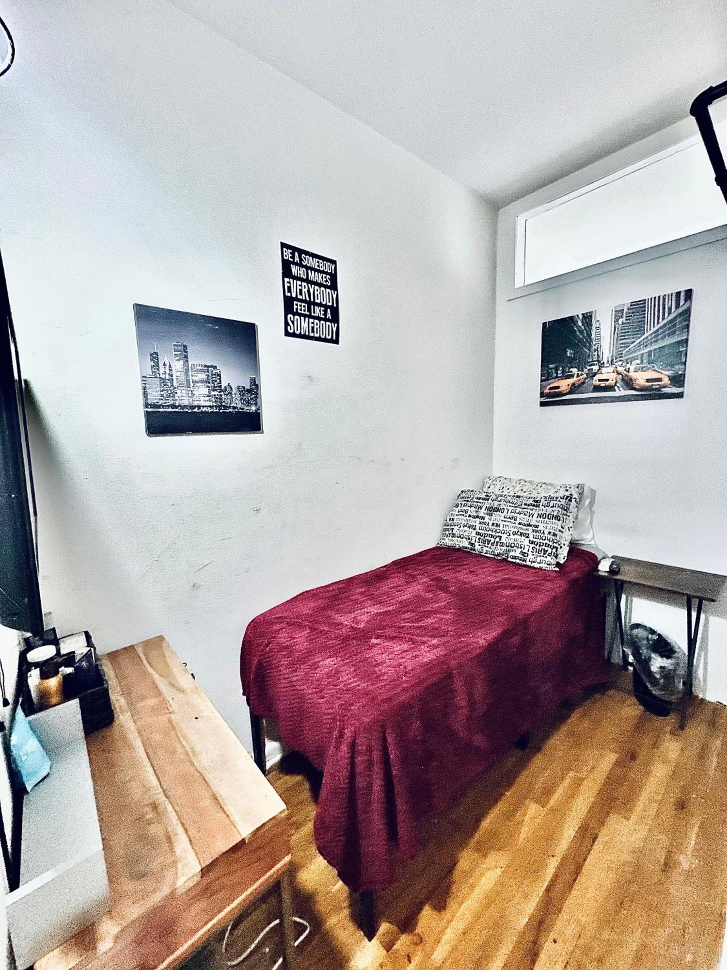 Super Cozy For Single Person Who Cares About Location