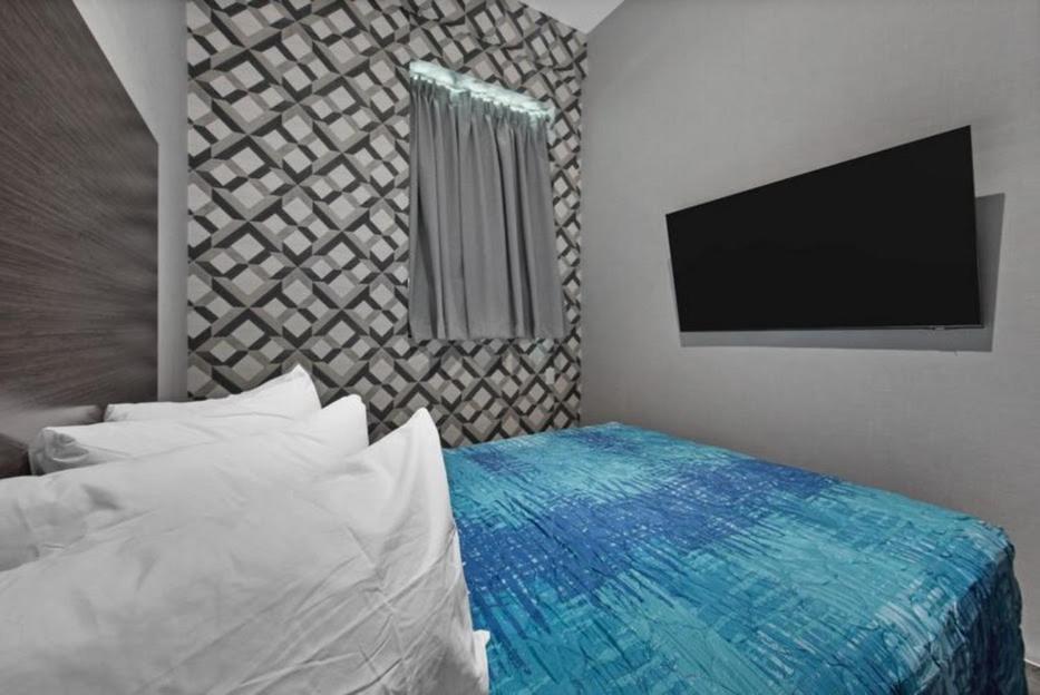 Marina Brooklyn Hotel *