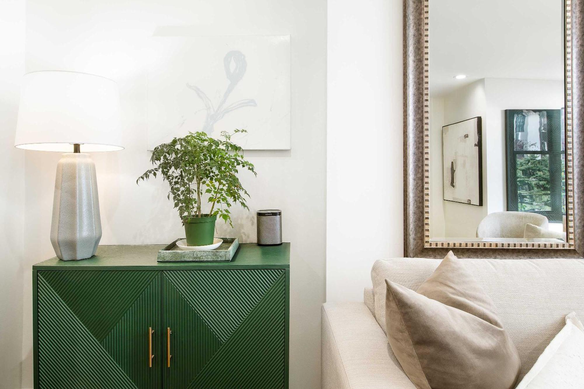Designer In Diplomat District Apartment New York