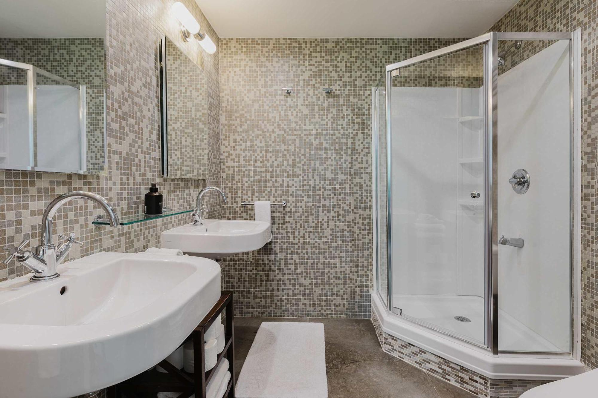 Apartment Designer In Diplomat District *