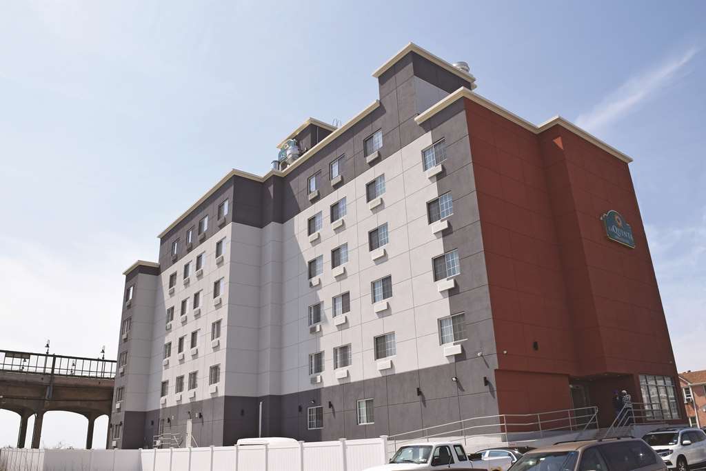 La Quinta & Far Rockaway - 2* New York City