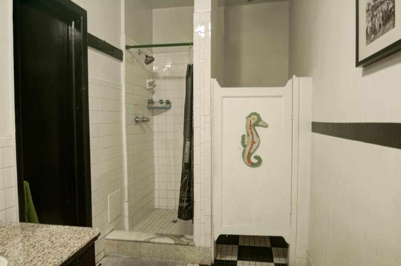 Hostal Chelsea Art *