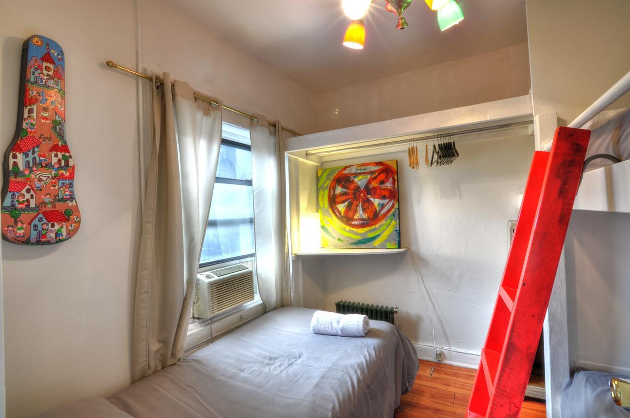 Hostal Chelsea Art