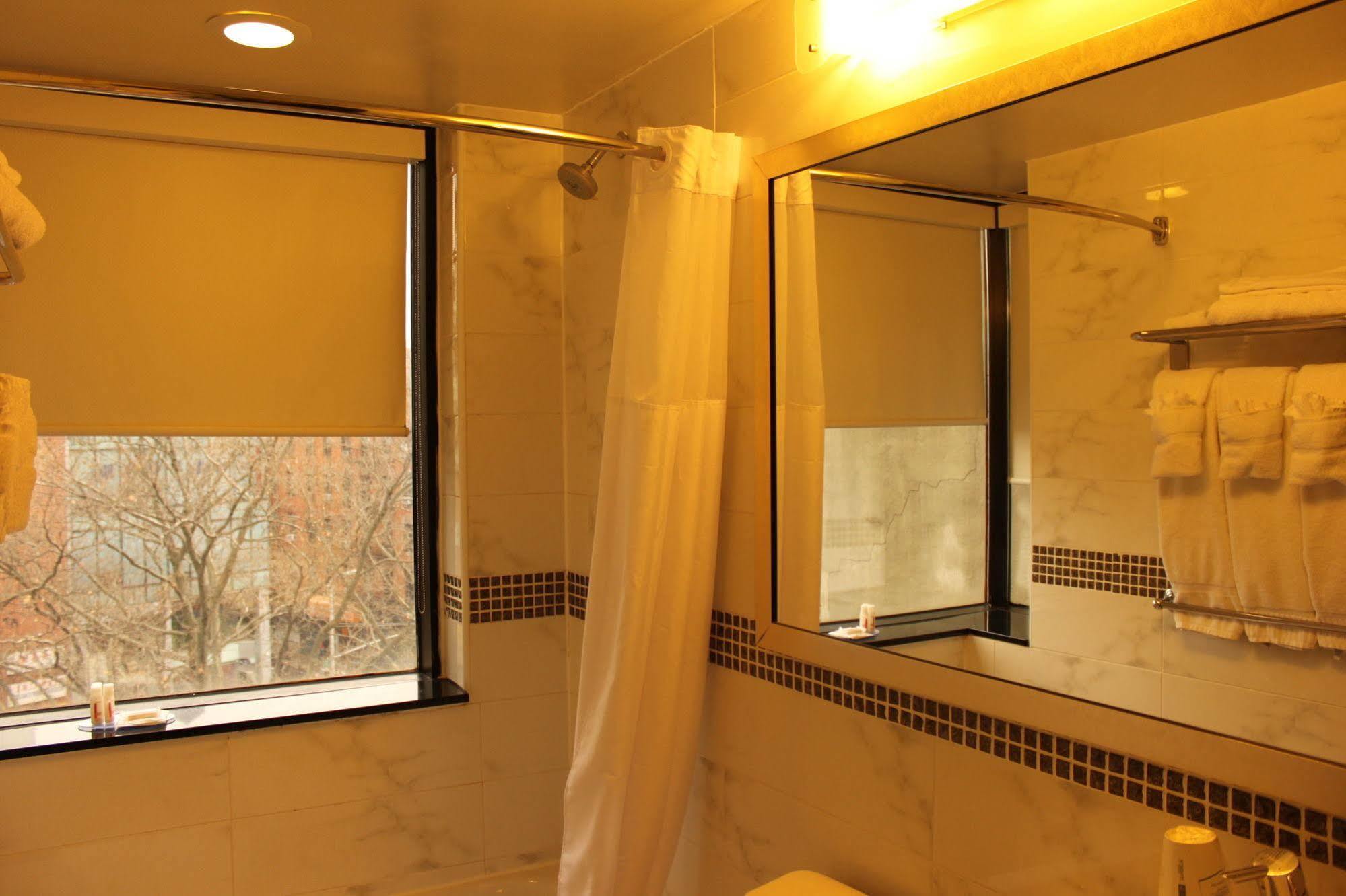 Richland Les 3* New York