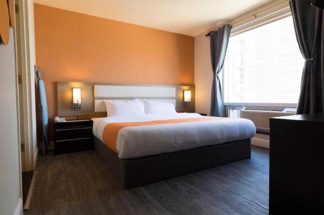 Hotel Howard Johnson By Wyndham Long Island New York