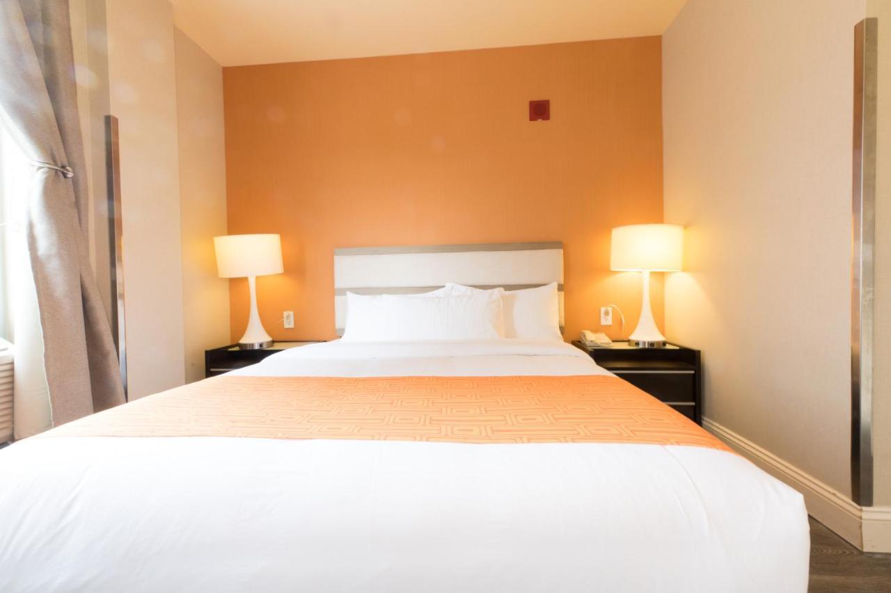 Hotel Howard Johnson By Wyndham Long Island 2*