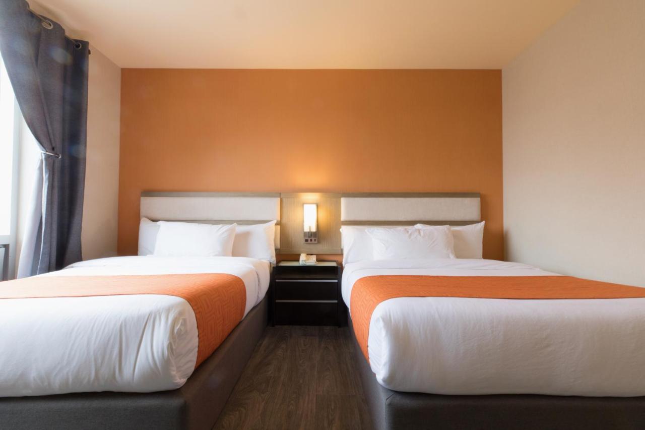 Howard Johnson By Wyndham Long Island