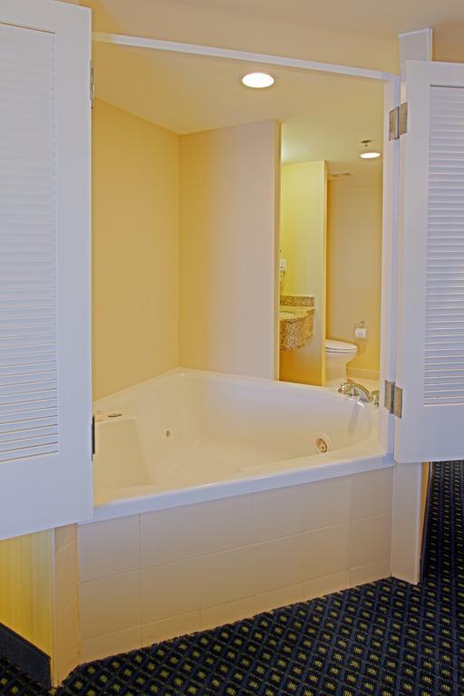 Hotel Fairfield & By Marriott Long Island City/manhattan View 3*