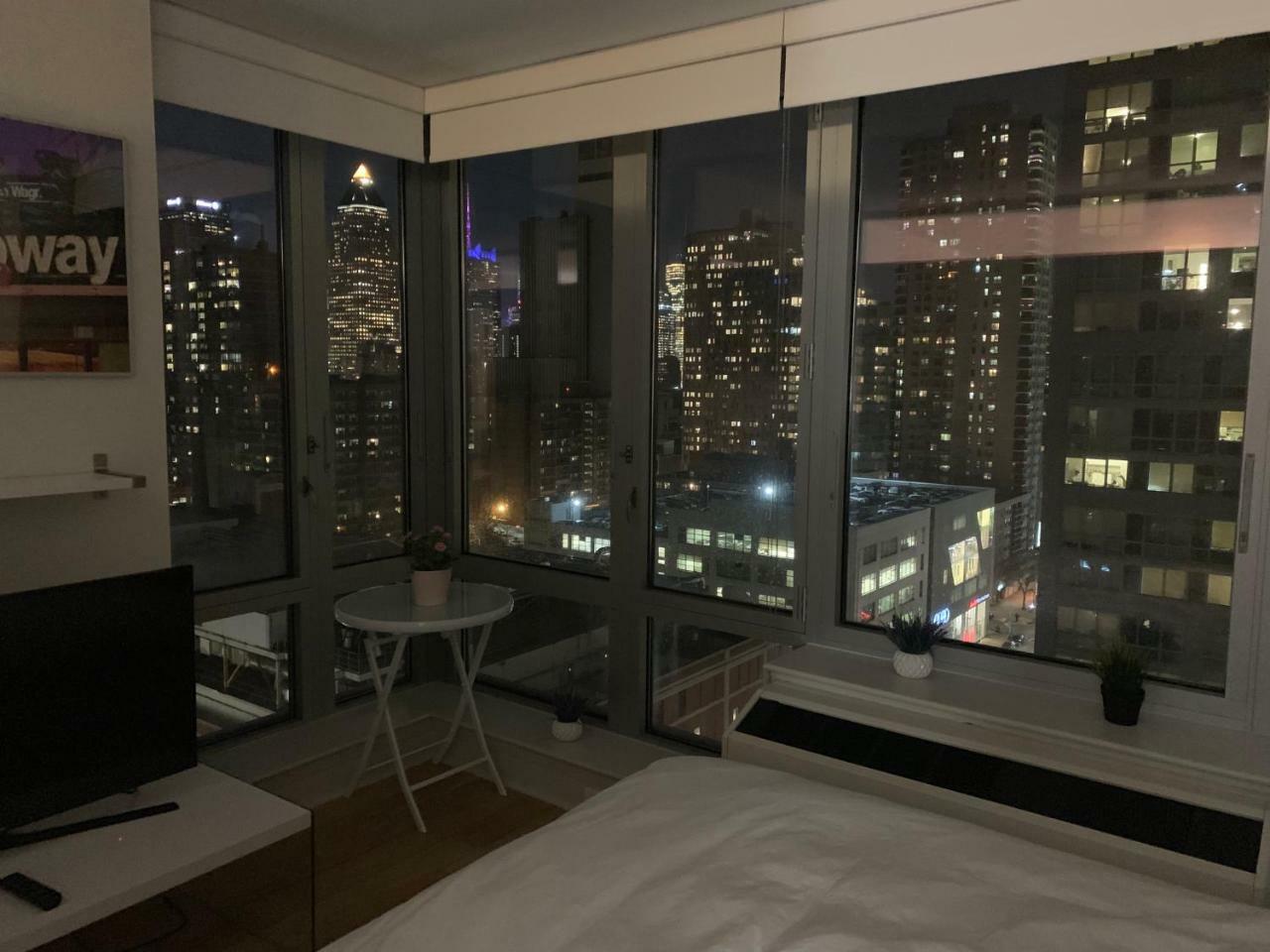 Gasthof Columbus Circle *