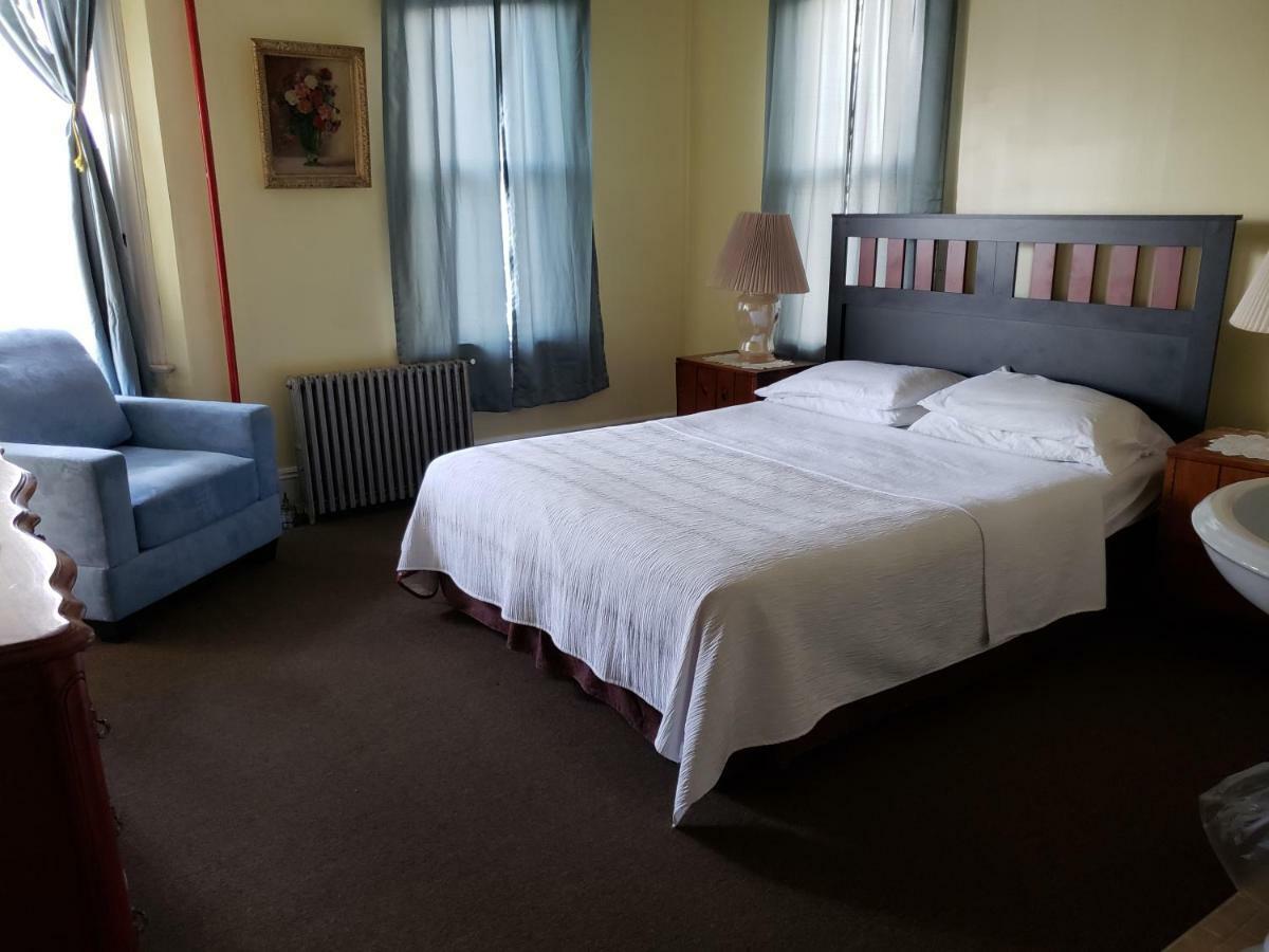 Harbor House Bed & Breakfast New York City
